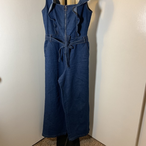 19. Tinseltown Blue Jumpsuit with Wide-Leg Palazzo Style Size Large - Picture 5 of 13